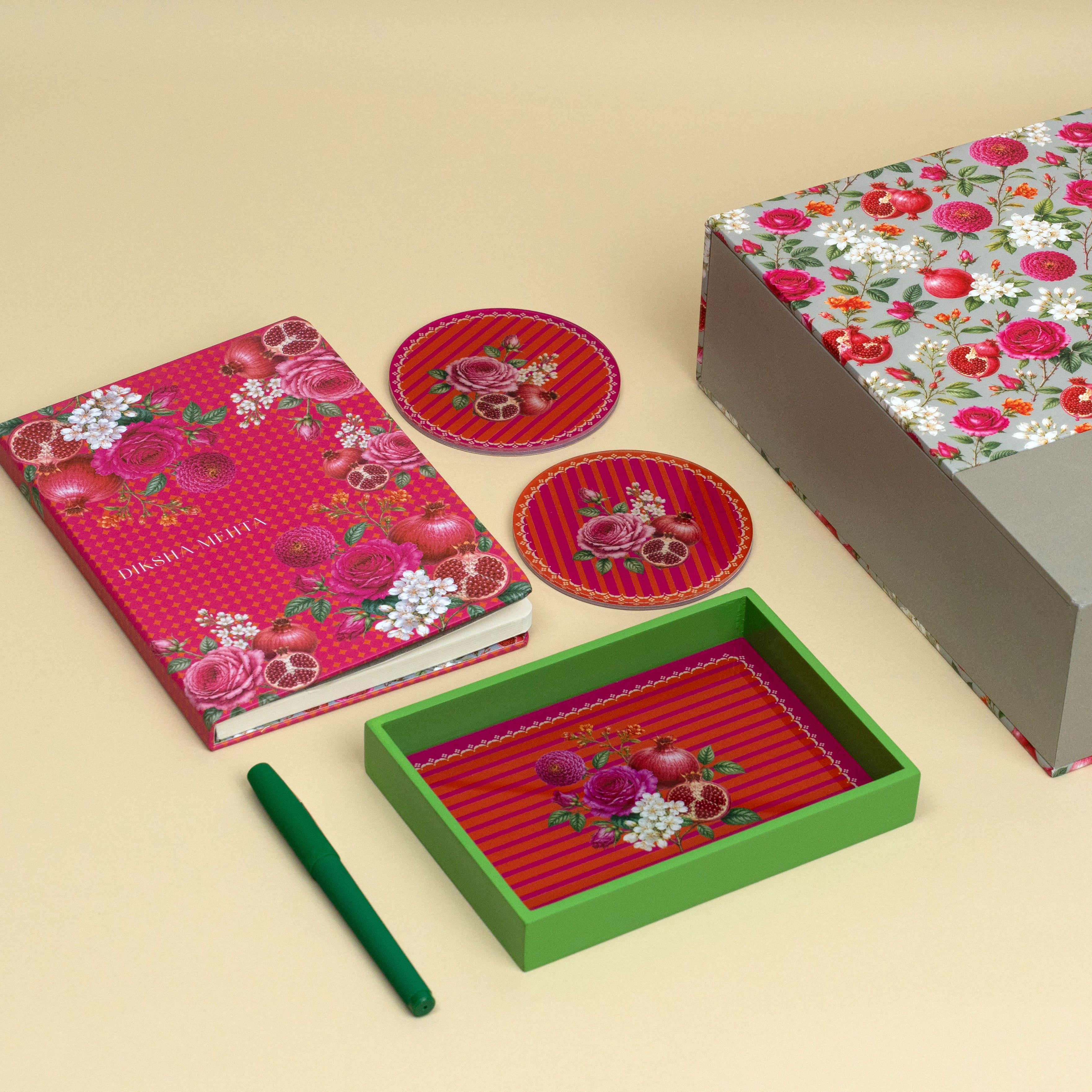 The Writer festive gift set with personalized diary, pen and trinket tray