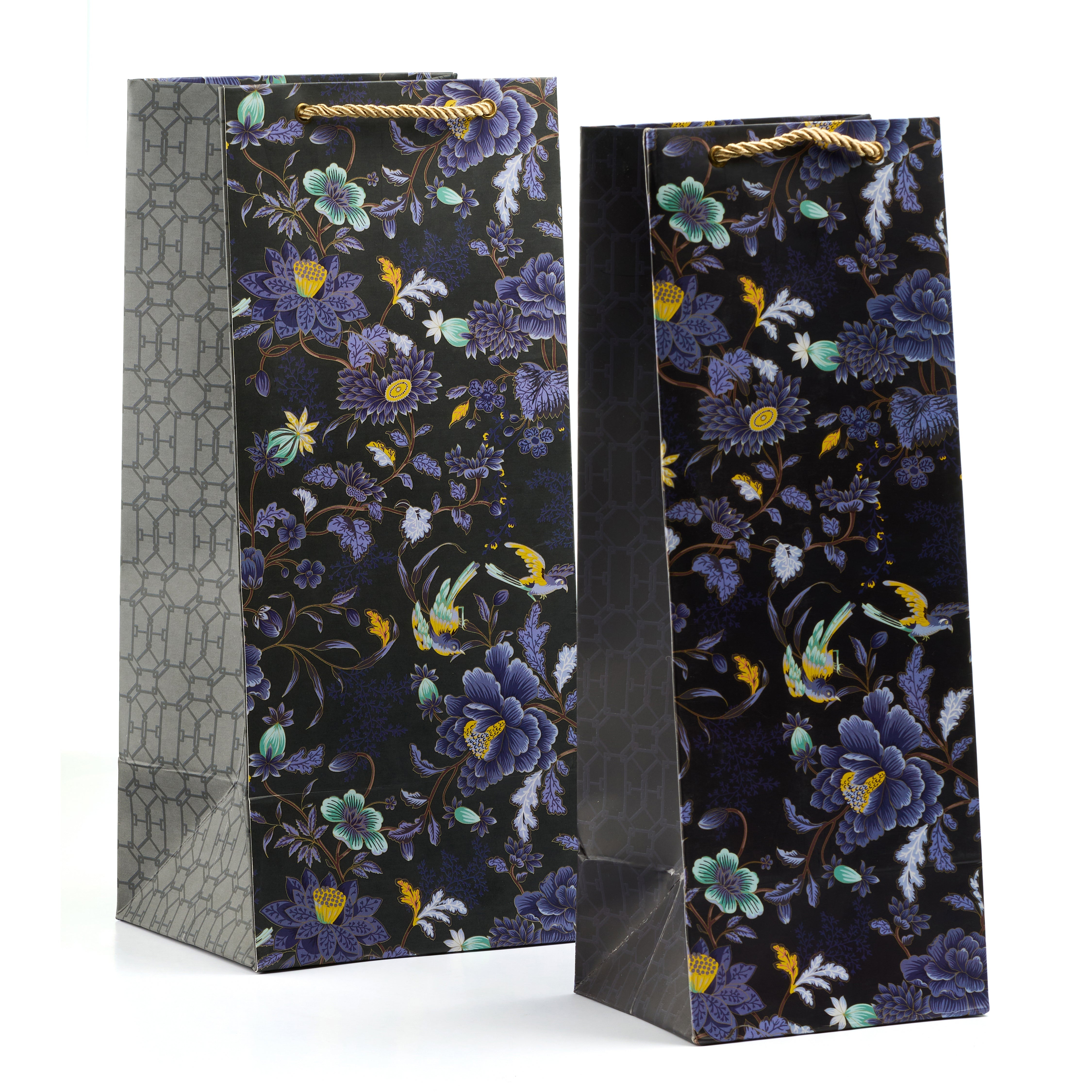 Maroon wine gift bag with traditional paisley artwork, great for bottle gifting at Indian weddings.